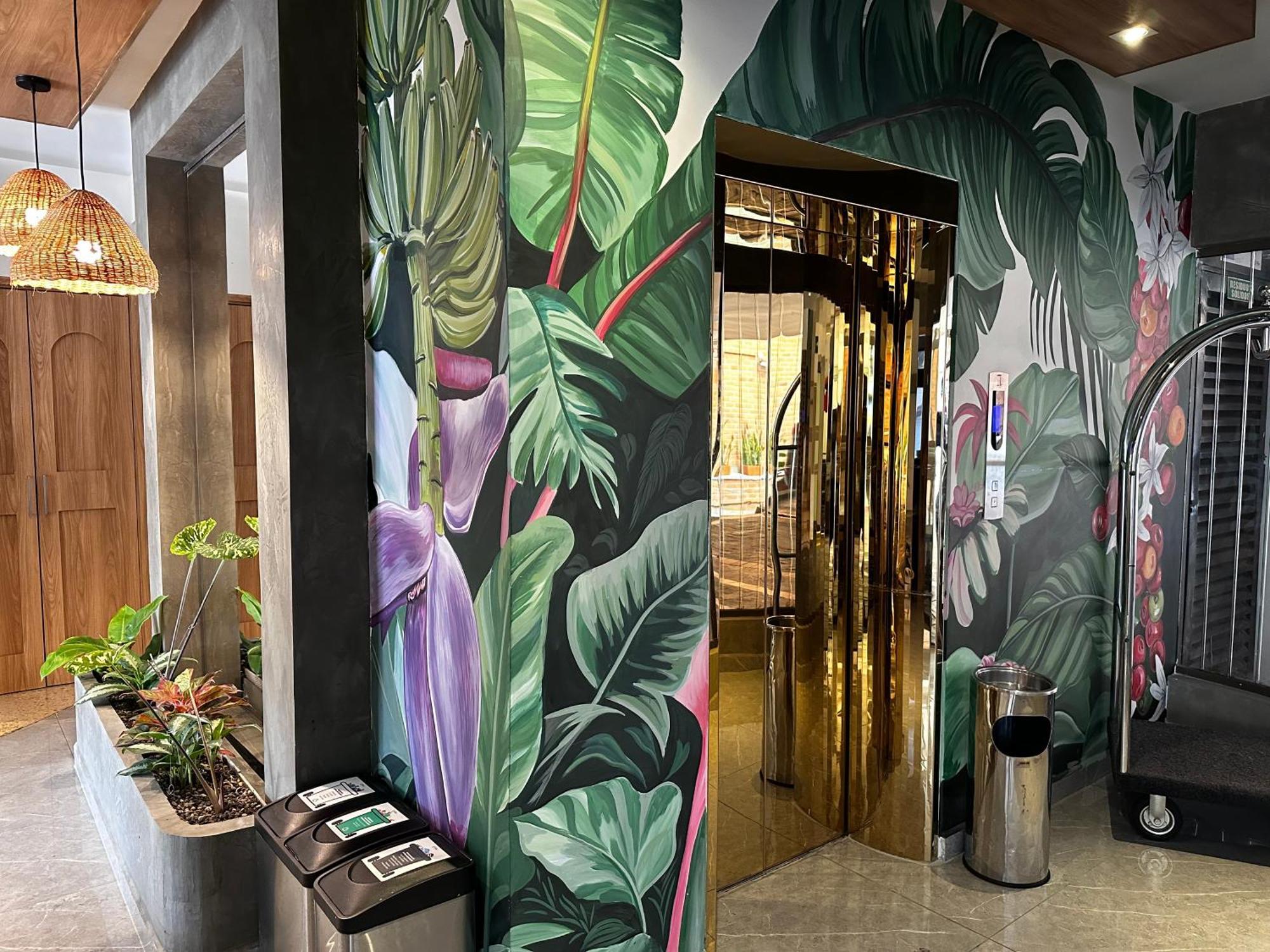 Hotel Torre Poblado Medellin Exterior photo